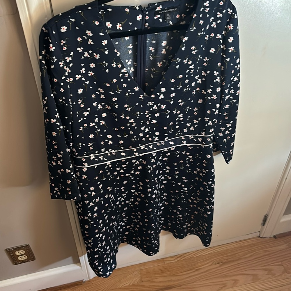 Banana Republic, size 14, 3/4 sleeve mini dress